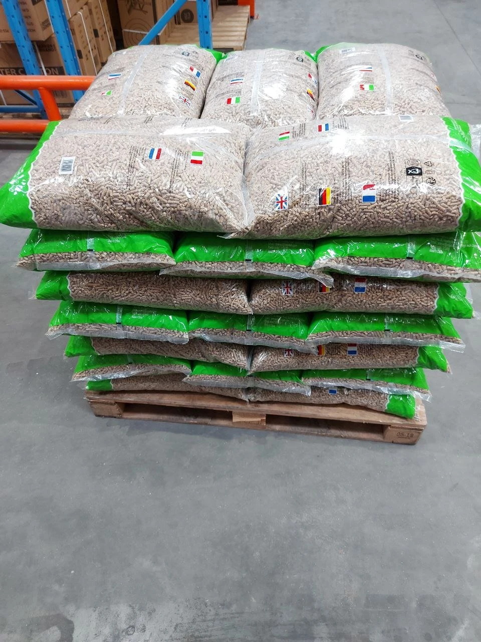 Half Pallet of ENPlus A1 Pellets for Biomass / Pizza Oven (525KG) - Image 4