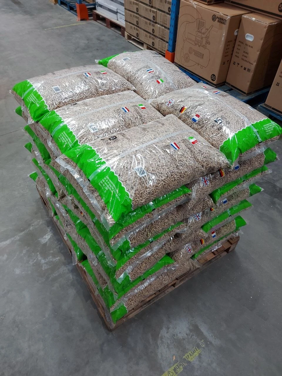 Half Pallet of ENPlus A1 Pellets for Biomass / Pizza Oven (525KG) - Image 1